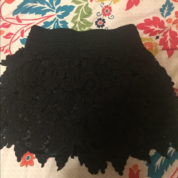 Unlisted clothing - Picture 2 of 4